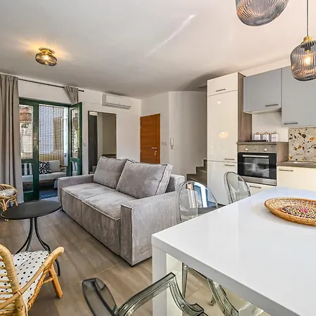 Il Centro Apartments Novalja Extérieur photo
